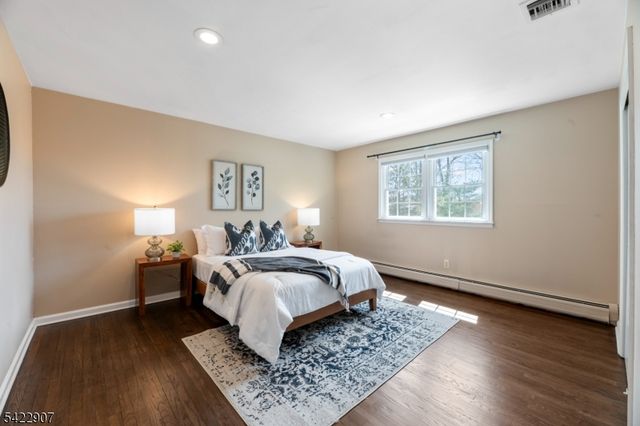 19 Breton Dr, Montville Twp., NJ 07058