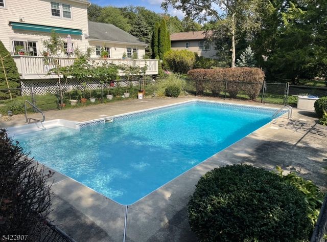 19 Breton Dr, Montville Twp., NJ 07058