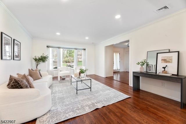 19 Breton Dr, Montville Twp., NJ 07058