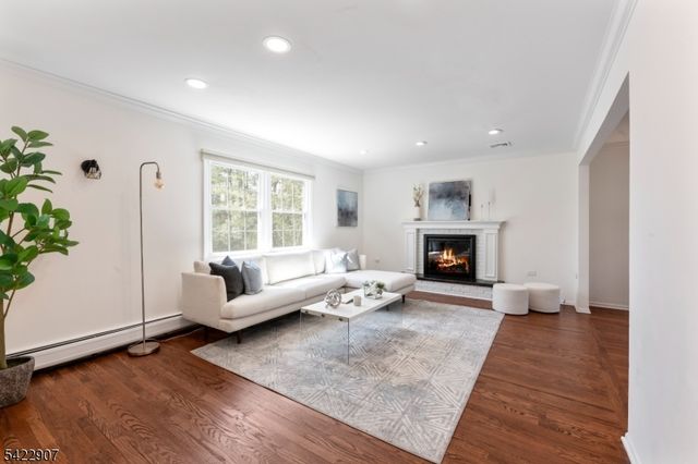 19 Breton Dr, Montville Twp., NJ 07058