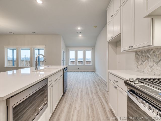 3401 E 153rd Street S, Bixby, OK 74008