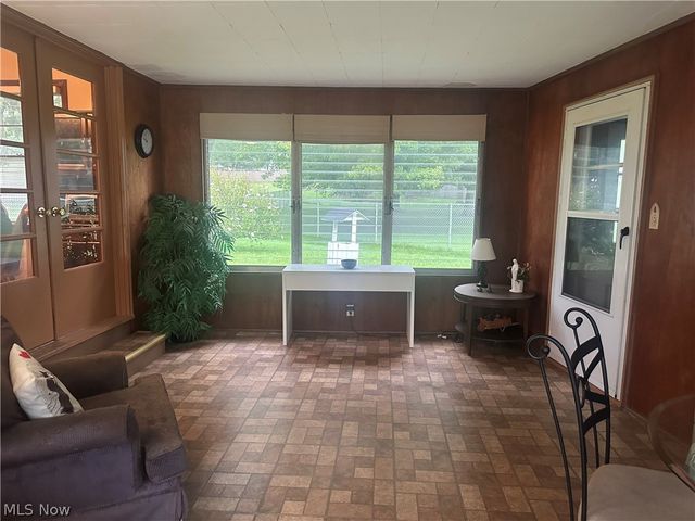 3260 S Wendover Circle, Youngstown, OH 44511