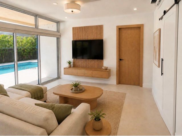 1116 Hollywood Boulevard, Hollywood, FL 33019