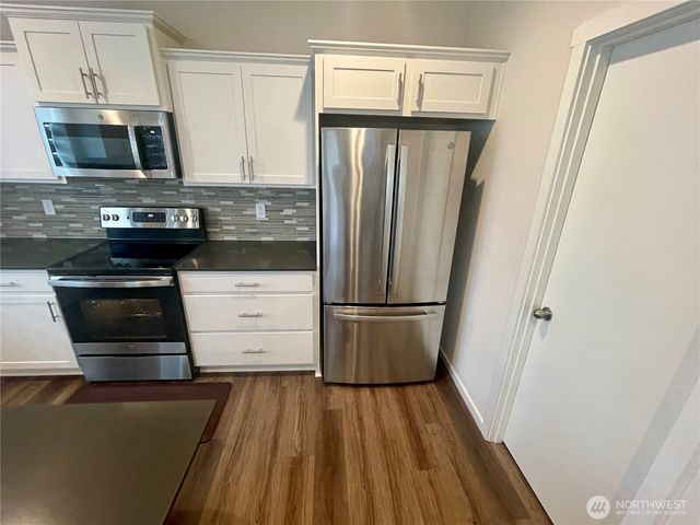 2129 Lancaster Way, Ferndale, WA 98248