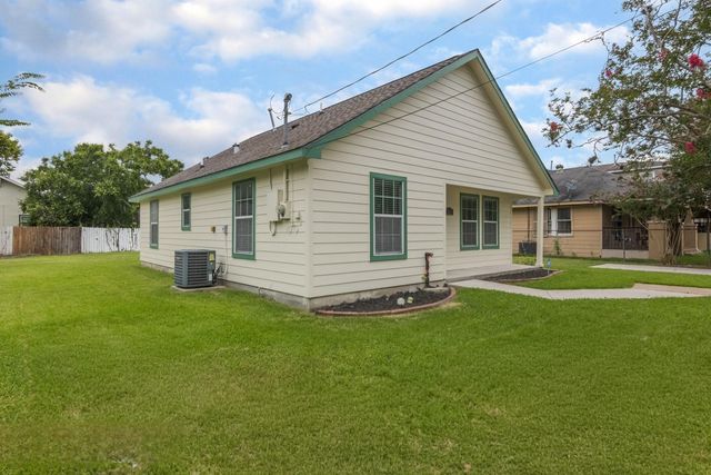 217 N Gaillard Street, Baytown, TX 77520
