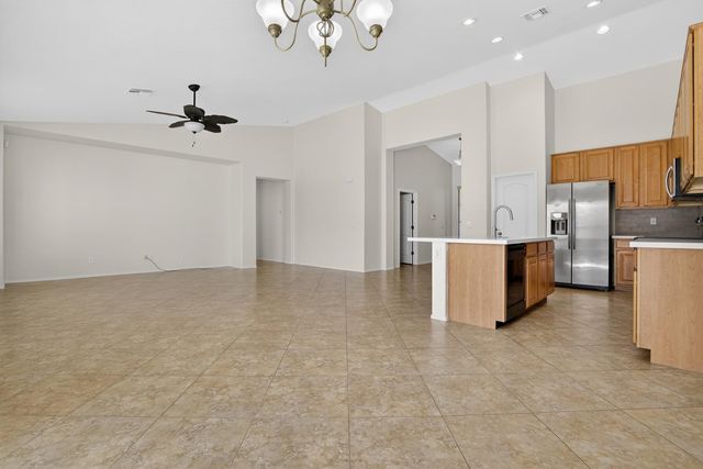 18711 E Raven Drive, Queen Creek, AZ 85142