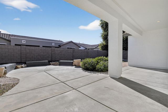 18711 E Raven Drive, Queen Creek, AZ 85142