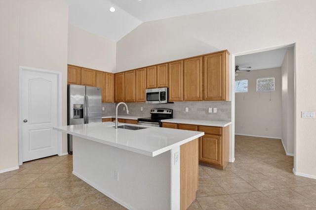 18711 E Raven Drive, Queen Creek, AZ 85142