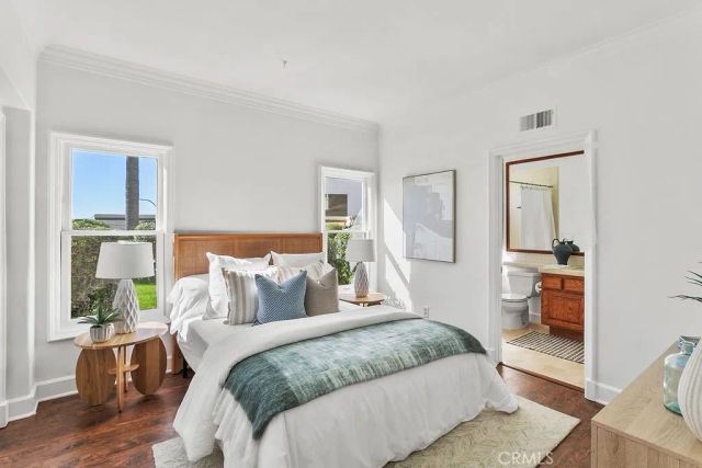 19 Harbor Pointe, Corona Del Mar, CA 92625