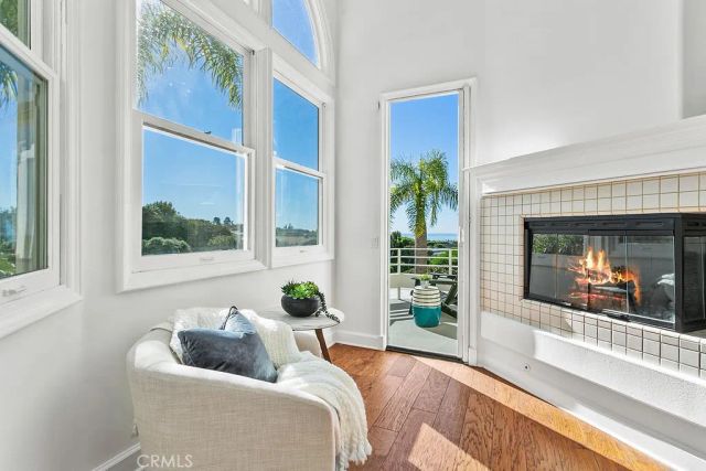 19 Harbor Pointe, Corona Del Mar, CA 92625