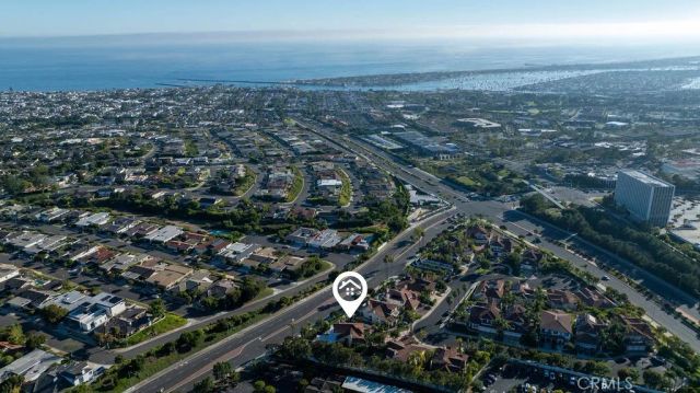 19 Harbor Pointe, Corona Del Mar, CA 92625