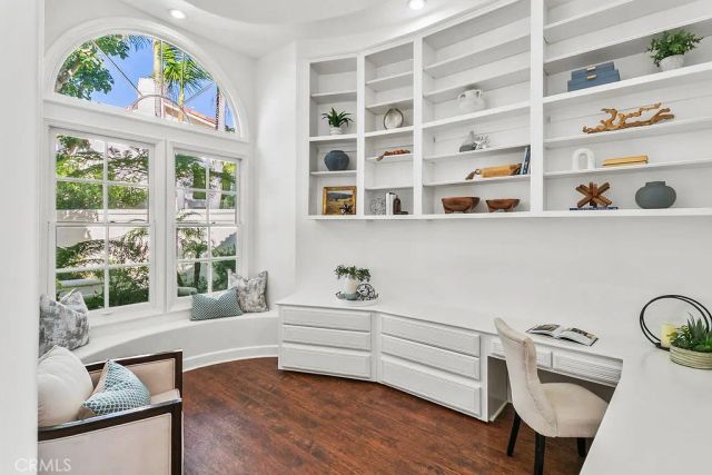 19 Harbor Pointe, Corona Del Mar, CA 92625