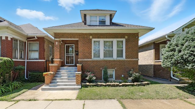 5242 N Kimball Avenue, Chicago, IL 60625