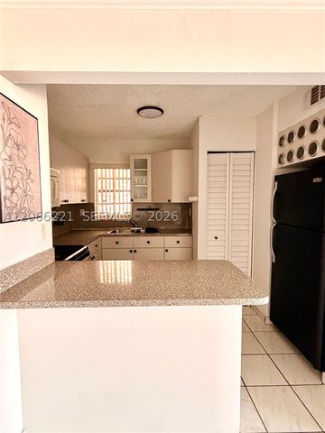 840 NW 87th Ave 406, Miami, FL 33172