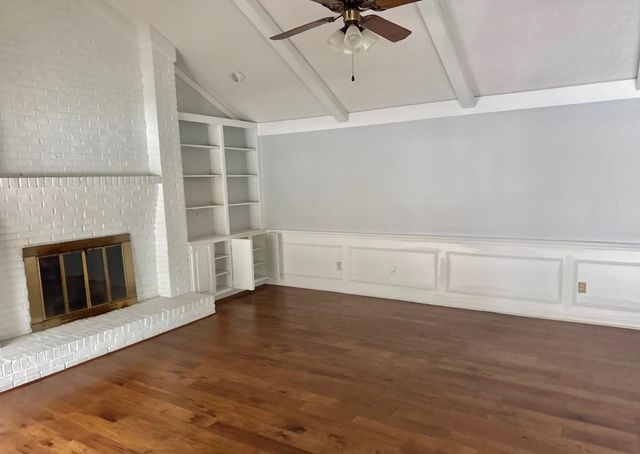 8723 N CARROLLWOOD CV N, Memphis, TN 38016