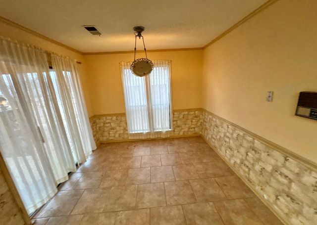 8723 N CARROLLWOOD CV N, Memphis, TN 38016