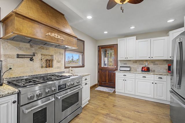 1231 Abiff Road, Bon Aqua, TN 37025