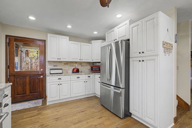 1231 Abiff Road, Bon Aqua, TN 37025