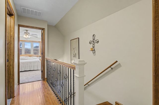 1231 Abiff Road, Bon Aqua, TN 37025