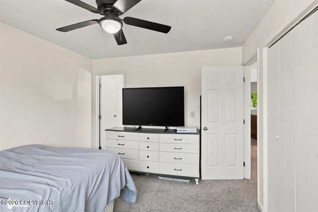 8301 Ragged Top Circle, Anchorage, AK 99504