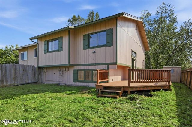 8301 Ragged Top Circle, Anchorage, AK 99504