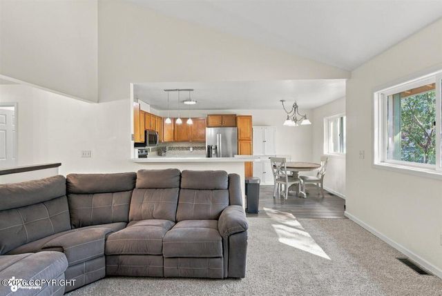 8301 Ragged Top Circle, Anchorage, AK 99504