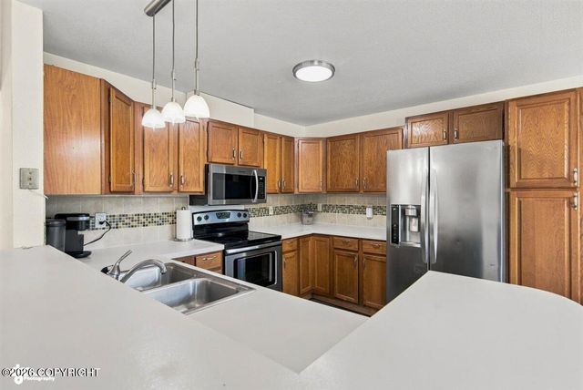 8301 Ragged Top Circle, Anchorage, AK 99504