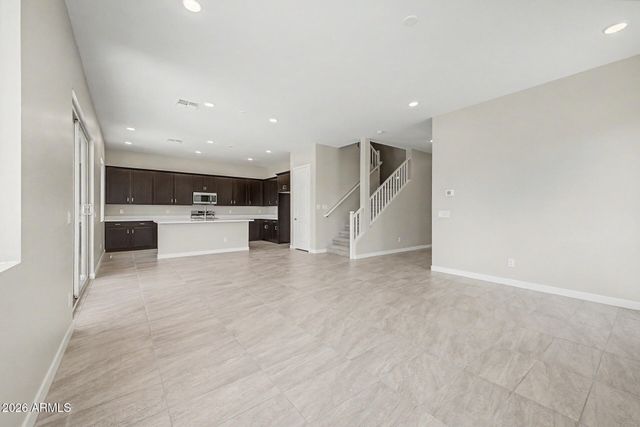 7011 E HAYRIDE Lane, San Tan Valley, AZ 85143