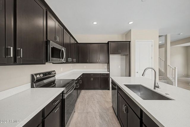 7011 E HAYRIDE Lane, San Tan Valley, AZ 85143