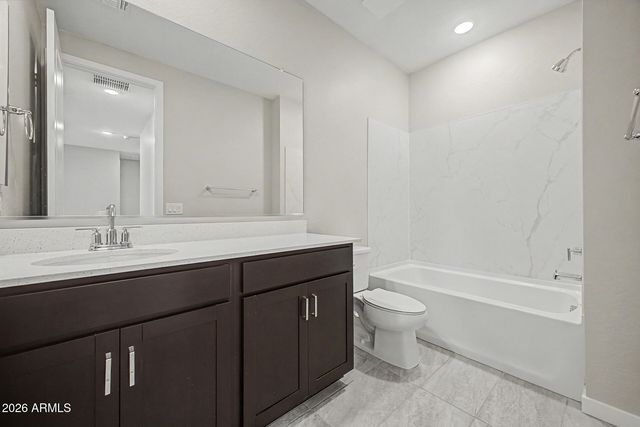 7011 E HAYRIDE Lane, San Tan Valley, AZ 85143