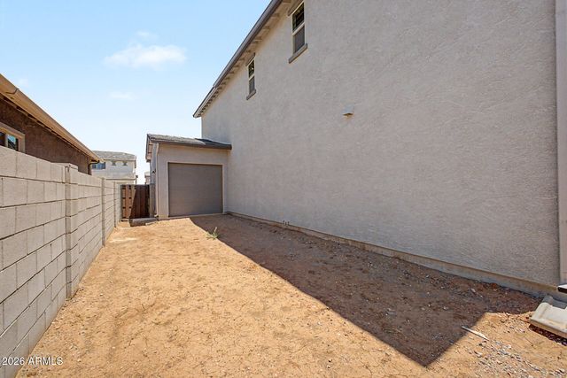 7011 E HAYRIDE Lane, San Tan Valley, AZ 85143
