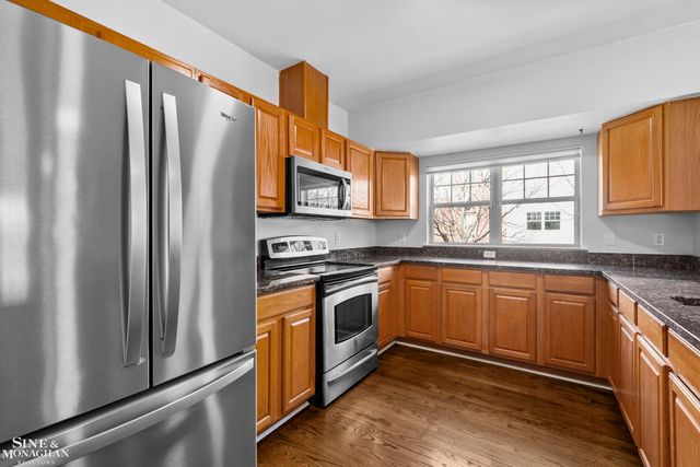 2527 John R Street, Detroit, MI 48201