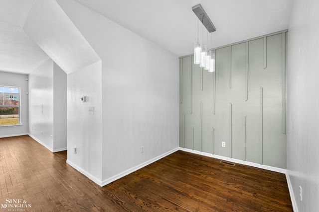 2527 John R Street, Detroit, MI 48201