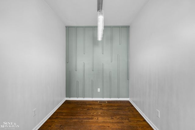 2527 John R Street, Detroit, MI 48201