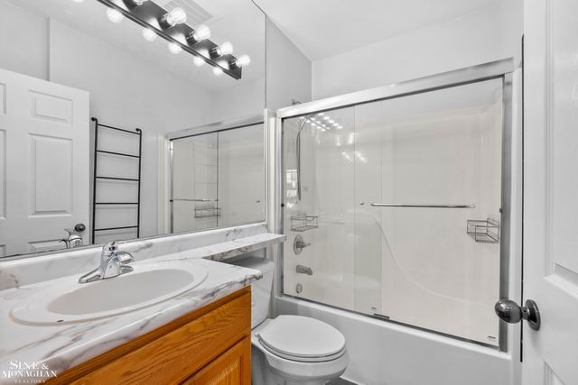 2527 John R Street, Detroit, MI 48201