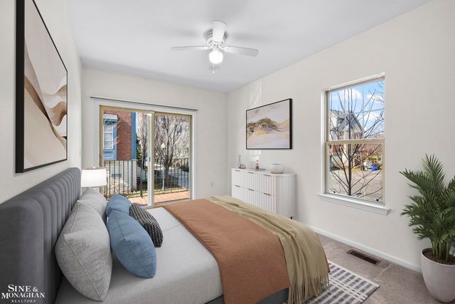 2527 John R Street, Detroit, MI 48201