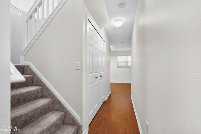 2527 John R Street, Detroit, MI 48201