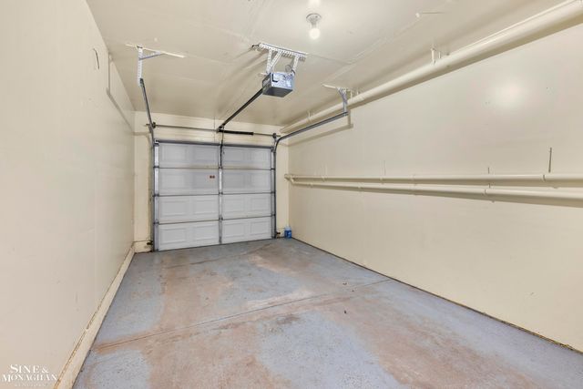 2527 John R Street, Detroit, MI 48201