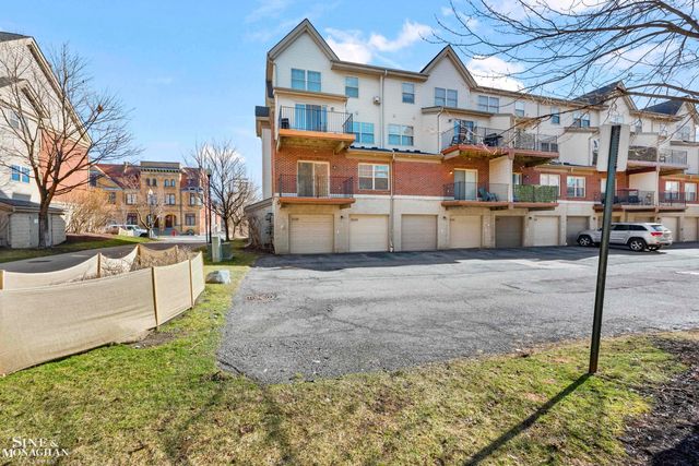 2527 John R Street, Detroit, MI 48201