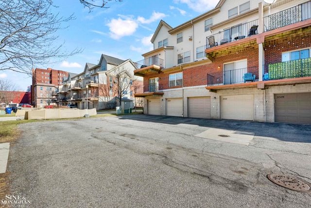 2527 John R Street, Detroit, MI 48201