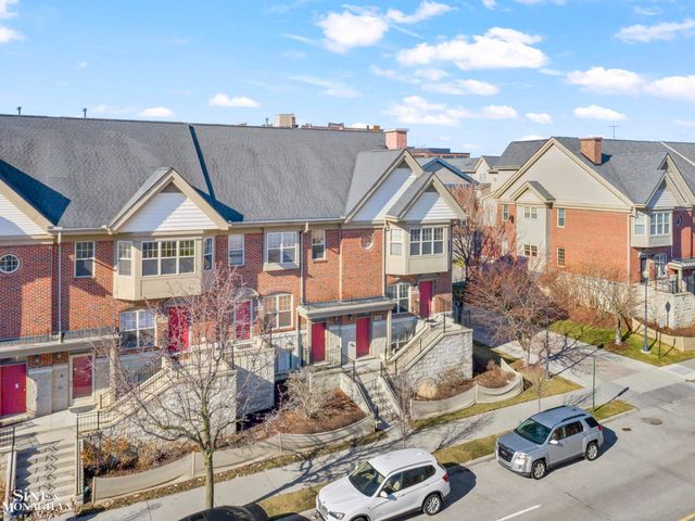 2527 John R Street, Detroit, MI 48201