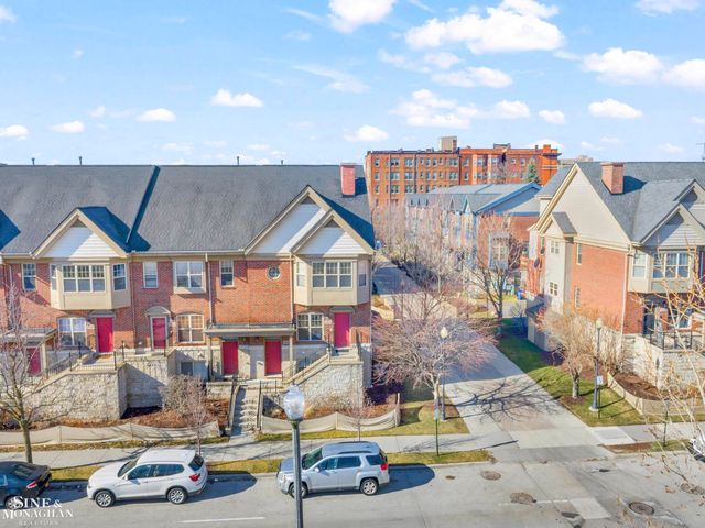 2527 John R Street, Detroit, MI 48201