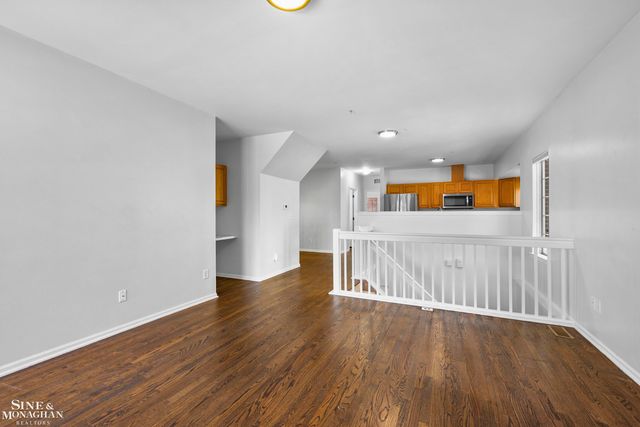 2527 John R Street, Detroit, MI 48201