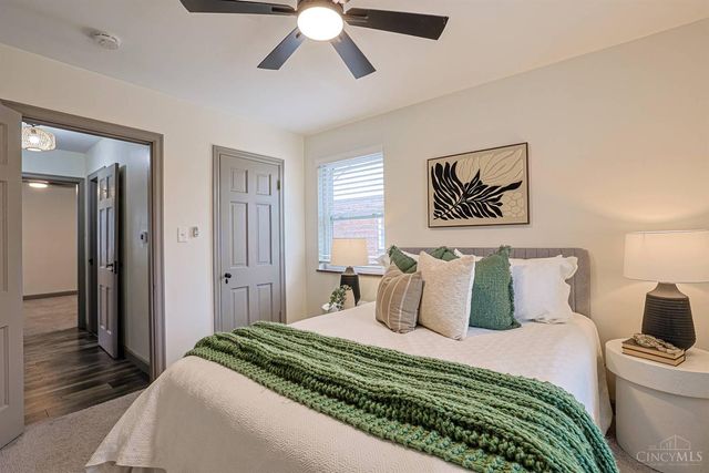 3906 Standish Avenue, Cincinnati, OH 45213