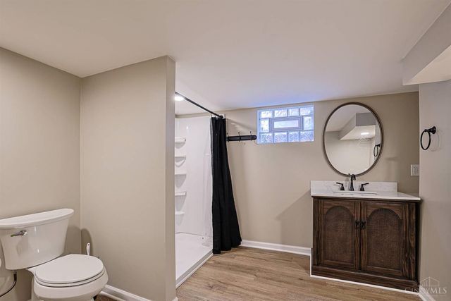 3906 Standish Avenue, Cincinnati, OH 45213