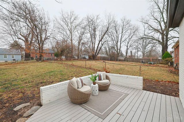 3906 Standish Avenue, Cincinnati, OH 45213