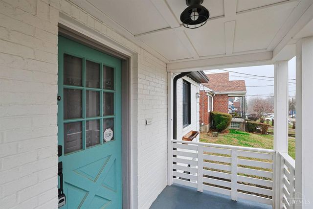 3906 Standish Avenue, Cincinnati, OH 45213