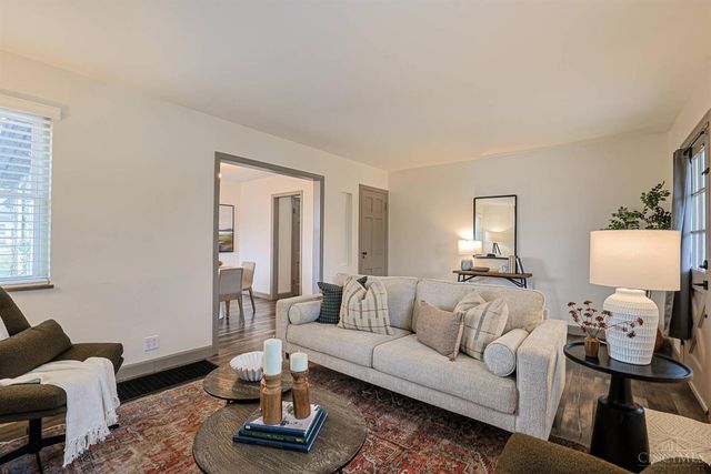 3906 Standish Avenue, Cincinnati, OH 45213