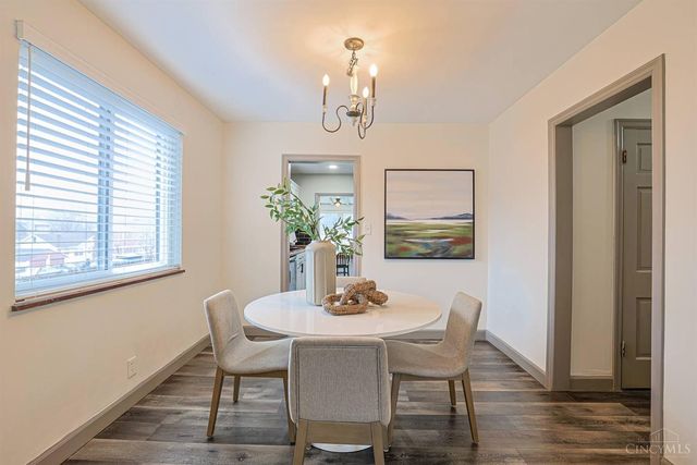 3906 Standish Avenue, Cincinnati, OH 45213