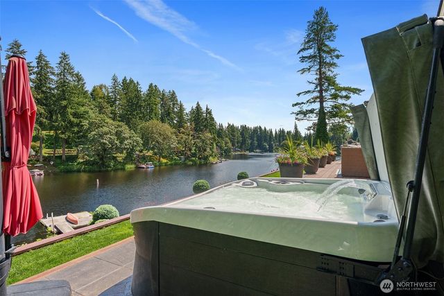 4914 Thompson Lane SE, Olympia, WA 98513